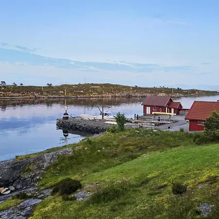 Cozy In With Wifi Floro