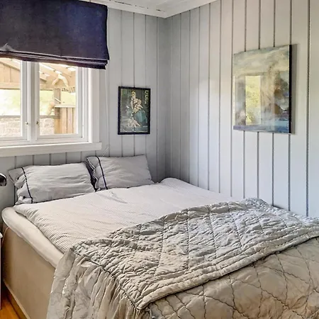 Cozy In With Wifi * Floro